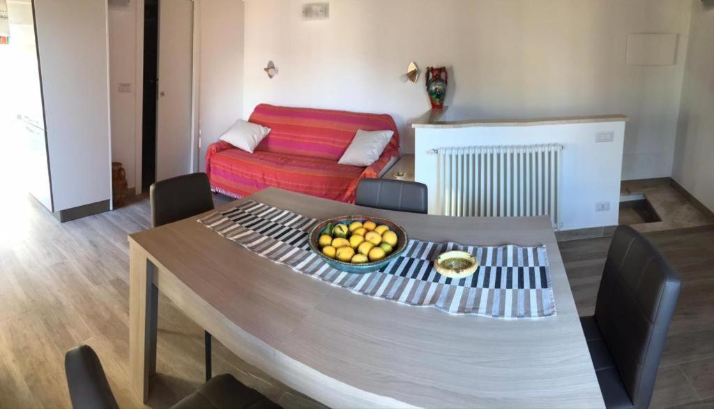 Casa Vacanza Cundari كاستلمولا المظهر الخارجي الصورة