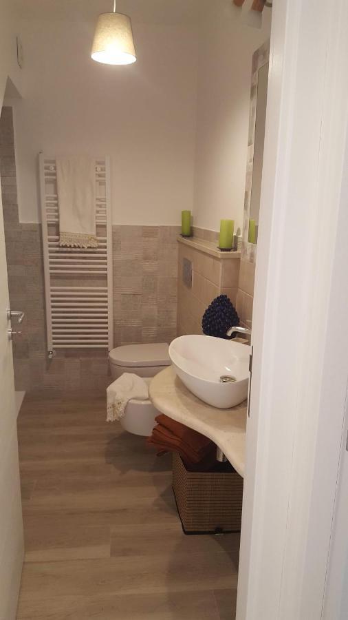 Casa Vacanza Cundari كاستلمولا المظهر الخارجي الصورة